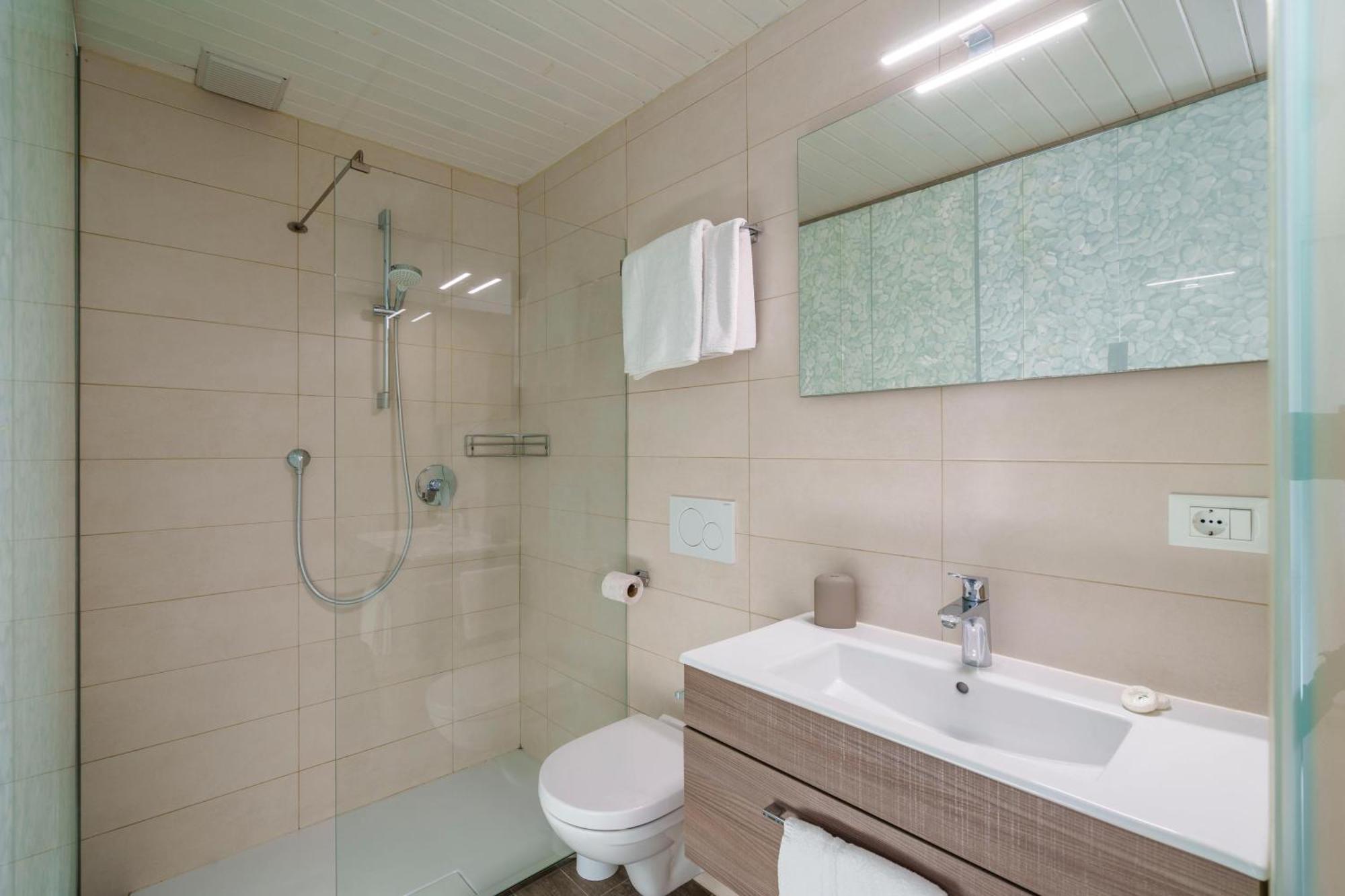 Hotel Appartement Lahngut Наллес Екстер'єр фото